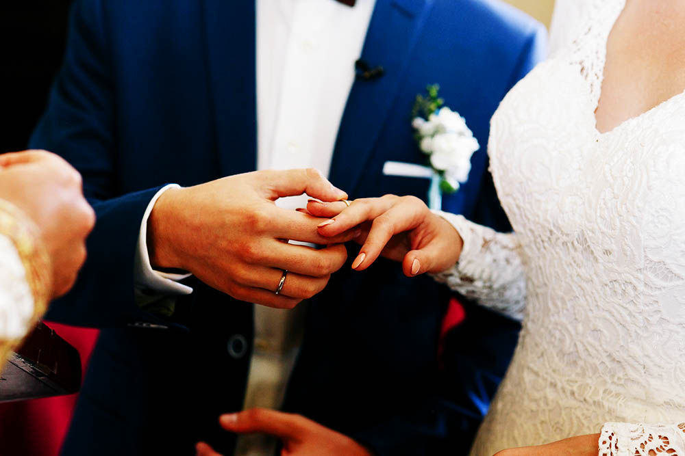 Cómo las ceremonias religiosas de bodas pueden dar un toque especial a tu gran día